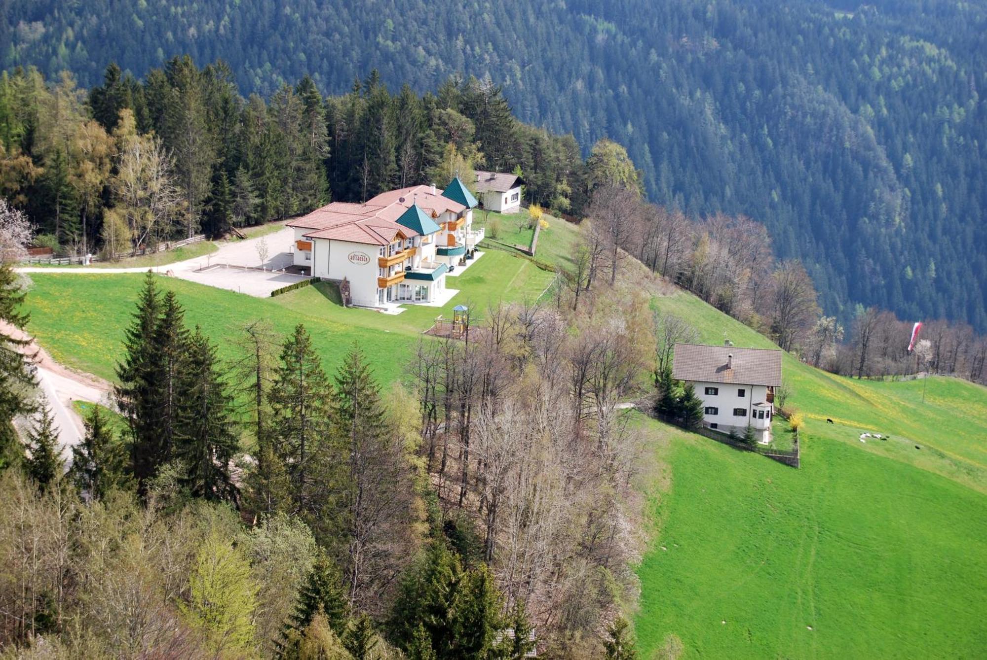 Residence Rossboden Mit Hallenbad Verano Exterior photo