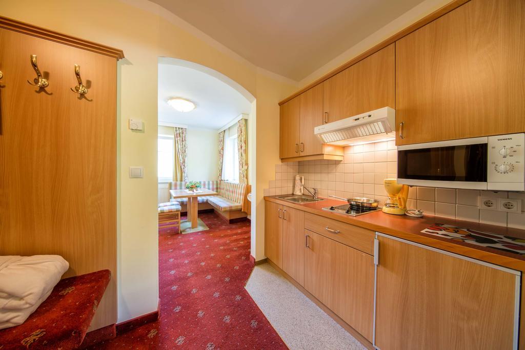Residence Rossboden Mit Hallenbad Verano Exterior photo